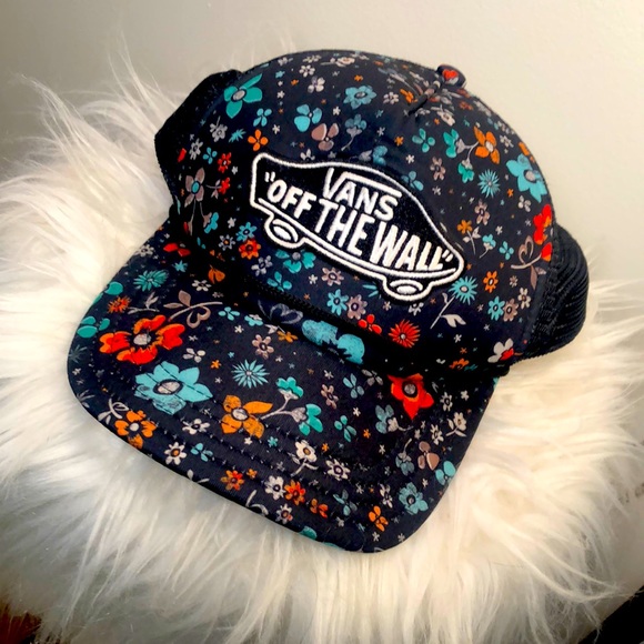Vans Accessories - VANS | VANS “Off The Wall” Floral Trucker Hat